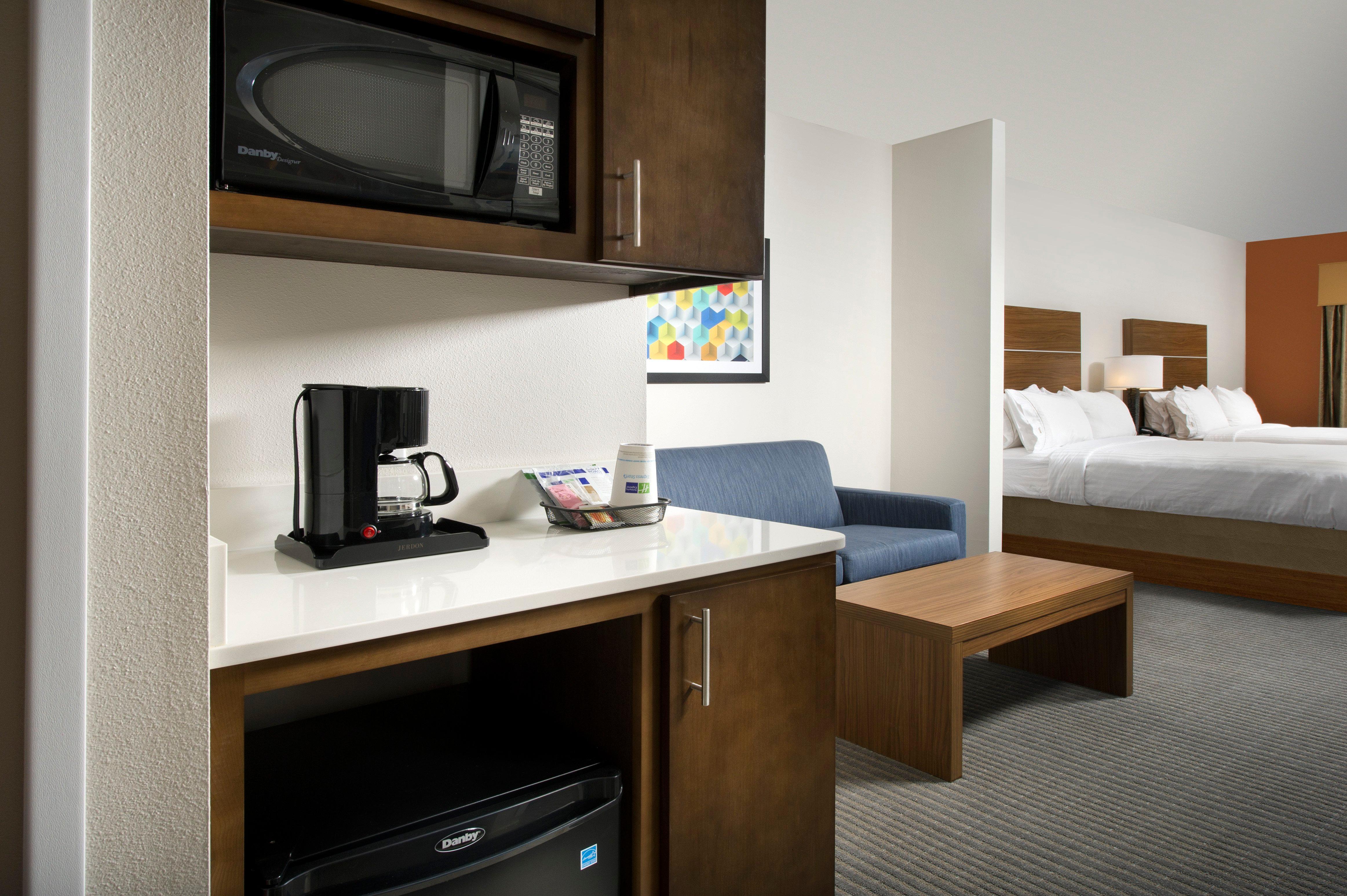 Holiday Inn Express & Suites Bay City By Ihg Екстериор снимка