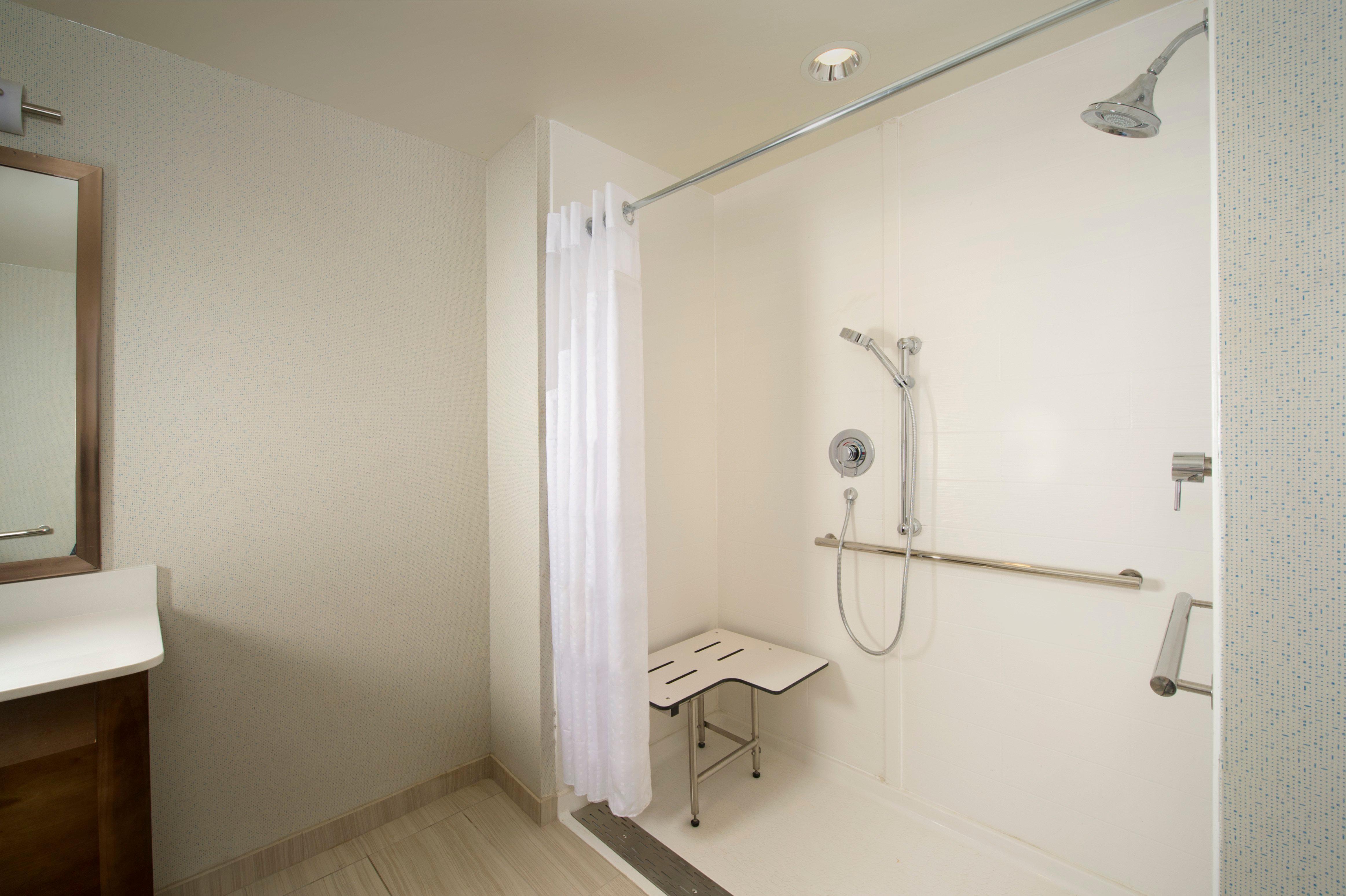 Holiday Inn Express & Suites Bay City By Ihg Екстериор снимка