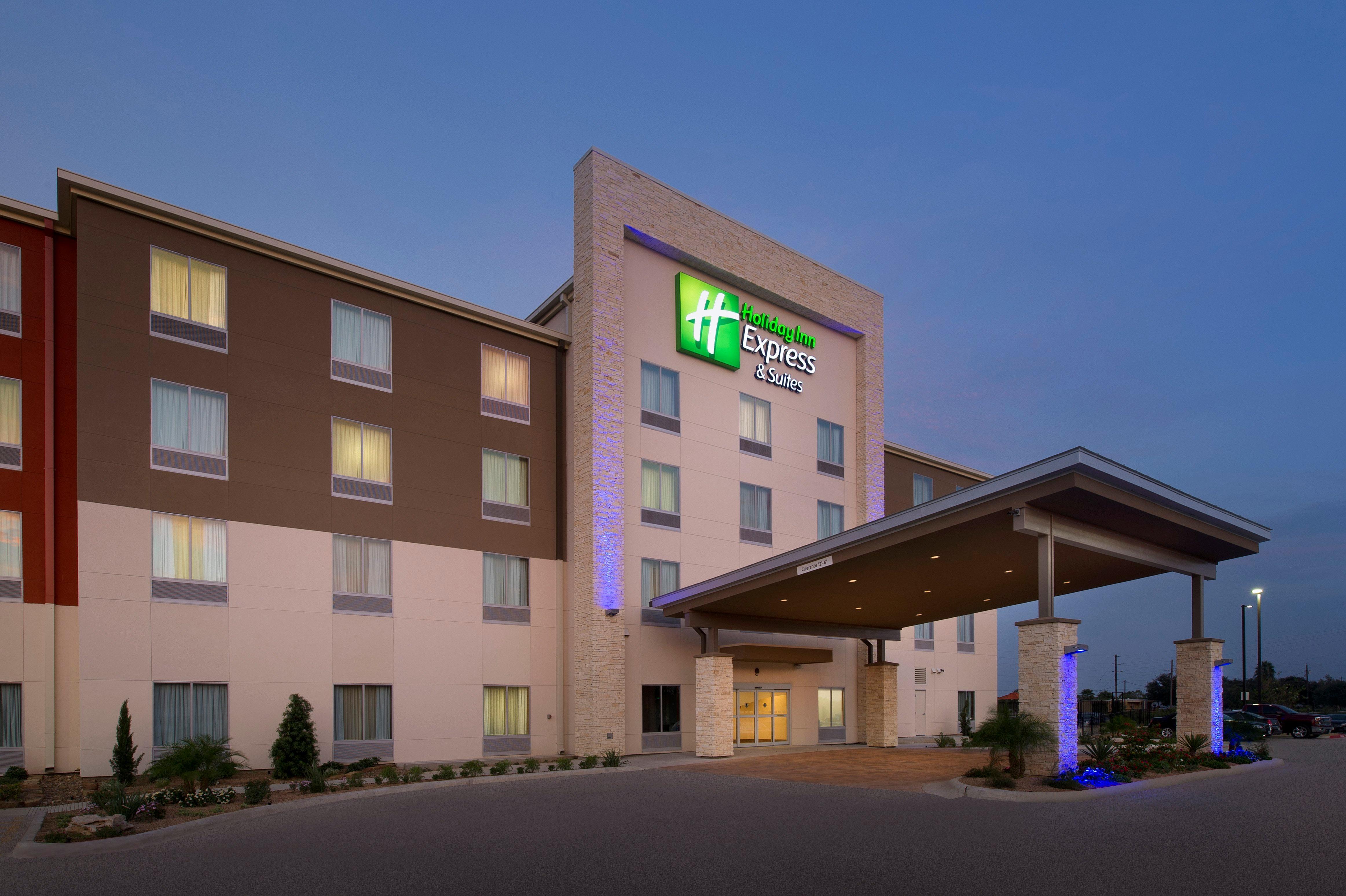 Holiday Inn Express & Suites Bay City By Ihg Екстериор снимка